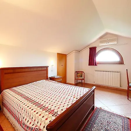 Feriehus Granarola Sleeps 10 Pool Air Con Wifi Gradara
