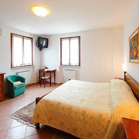 Feriehus Granarola Sleeps 10 Pool Air Con Wifi