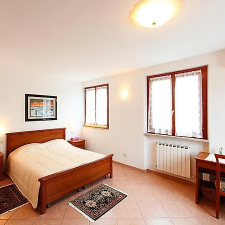 Granarola Sleeps 10 Pool Air Con Wifi Feriehus Gradara